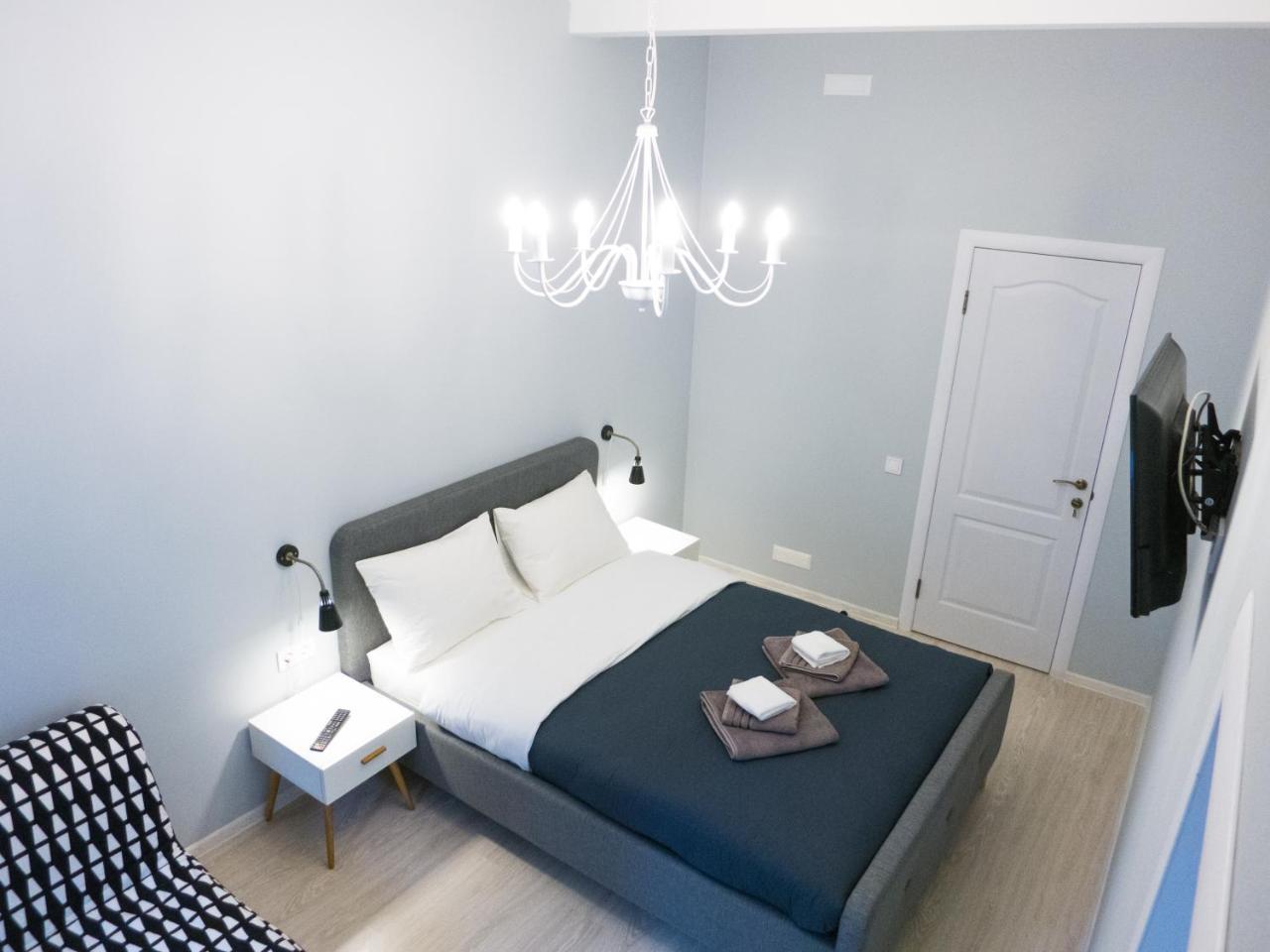 Snizhna 4 Apartment Lviv Exterior photo